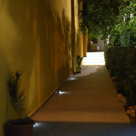 Le Maioliche فندق مبيت وإفطار ميلاتسو