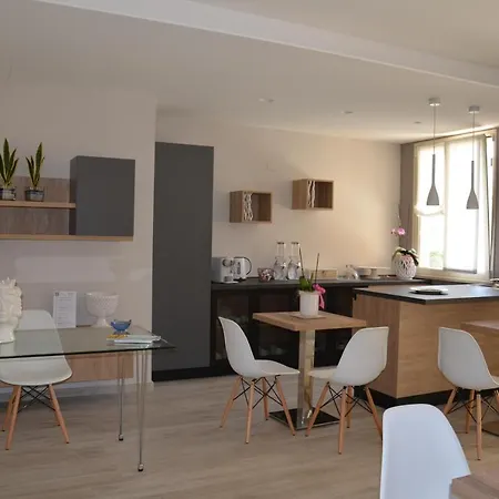 Le Maioliche Bed & Breakfast